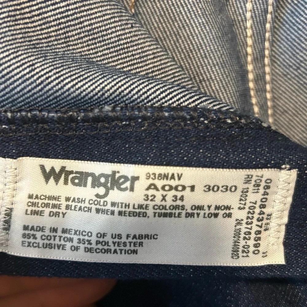 Wrangler | Men's Classic Blue Jeans | Size 32 x 34